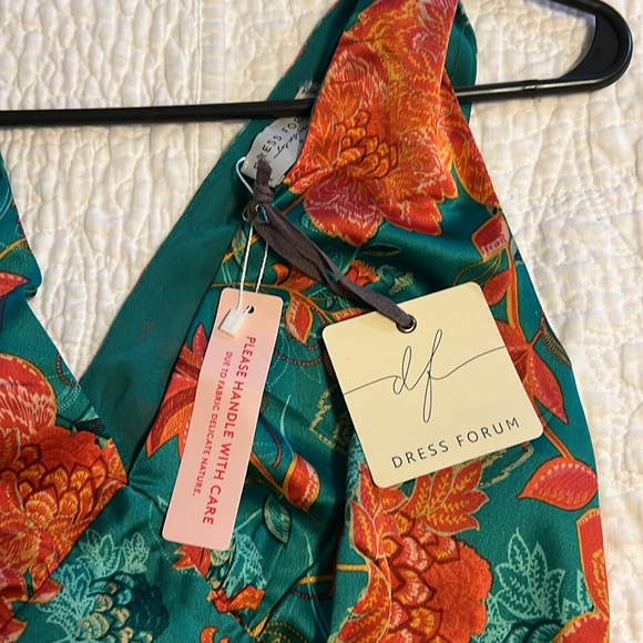 Dress Forum-Flower Midi Dress/Never worn w/ tags - Picture 3 of 5